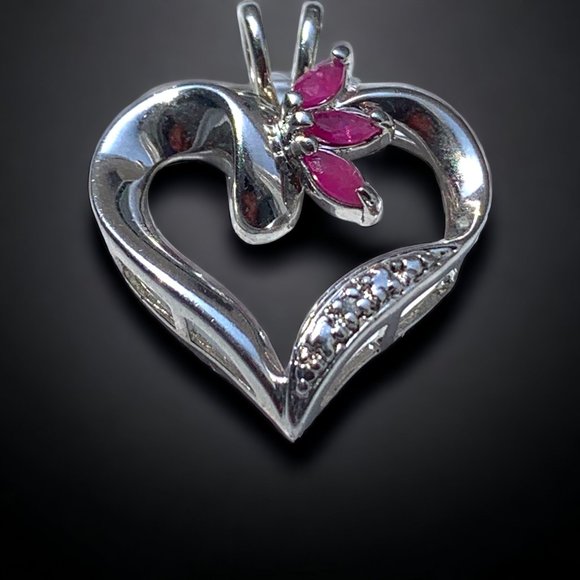 ROSS‎ SIMONS 925 Sterling Silver Ruby Diamond Heart Pendant 3g - Picture 1 of 8